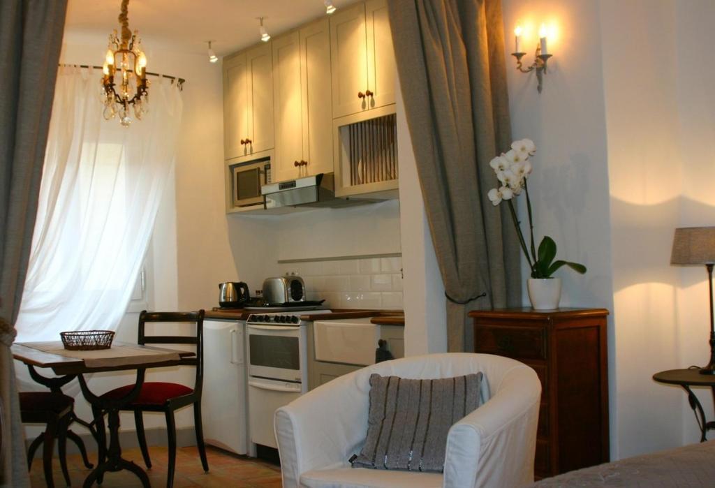 Mougins Village Holiday Lets Nice Rum bild